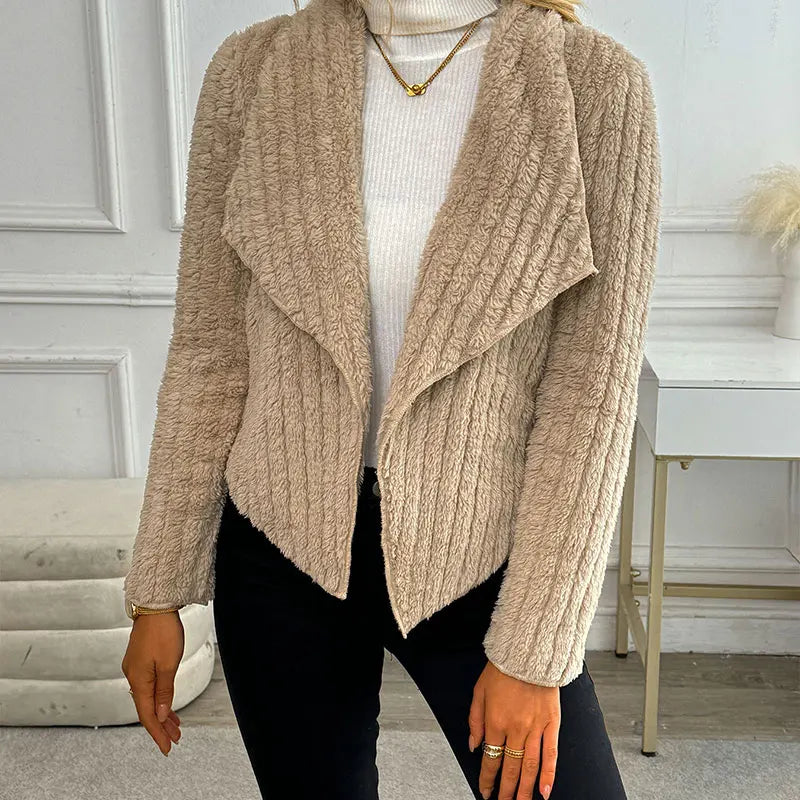 Casaco Feminino De Veludo Com Lapela Grande - Promoção De Inverno 2025