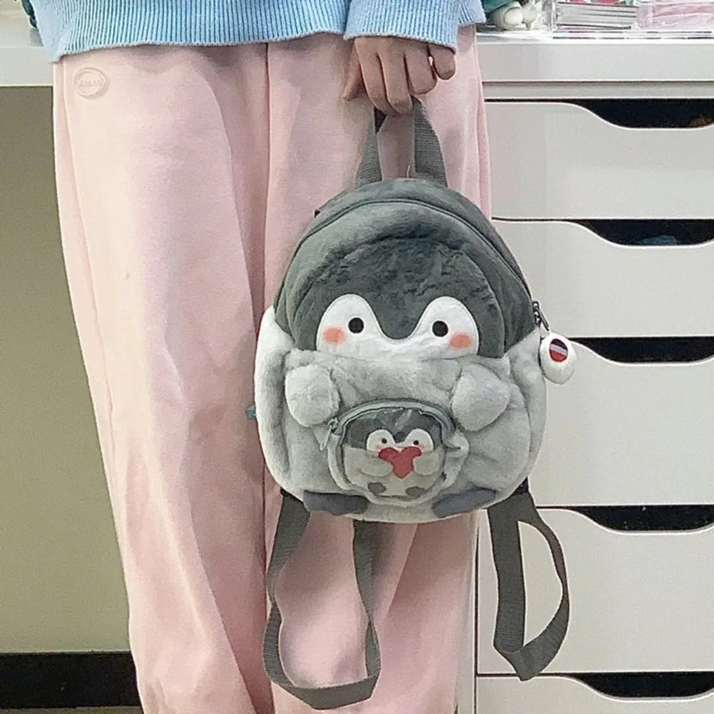 Mochila Infantil Para Passeio Design Pinguim De Pelúcia