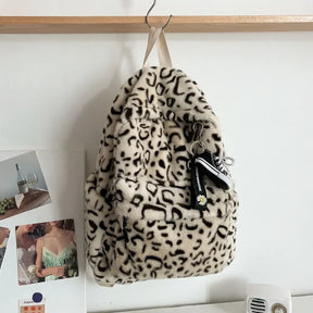 Mochila De Pelúcia Estampada Feminina Material Confortável