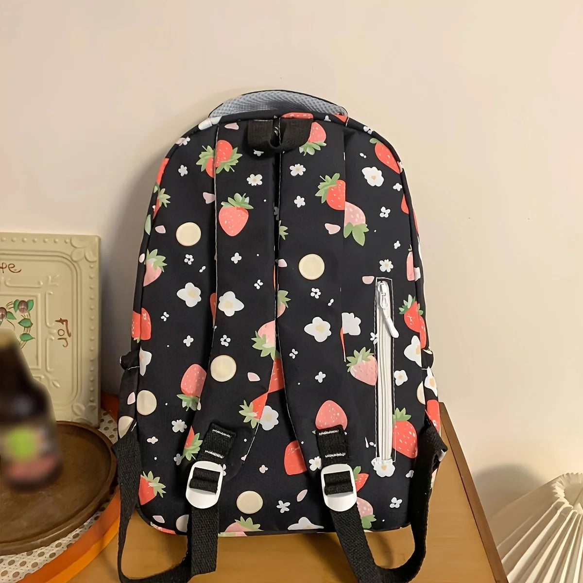 Mochila Escolar Infantil Feminina Estampa Morangos