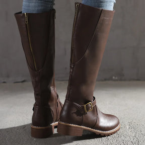 Bota Feminina Cano Alto De Material Resistente Tendência - Promoção De Inverno 2025