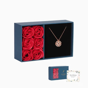 Colar Trevo de Coração + Caixa com 6 Rosas - Promoção de Setembro